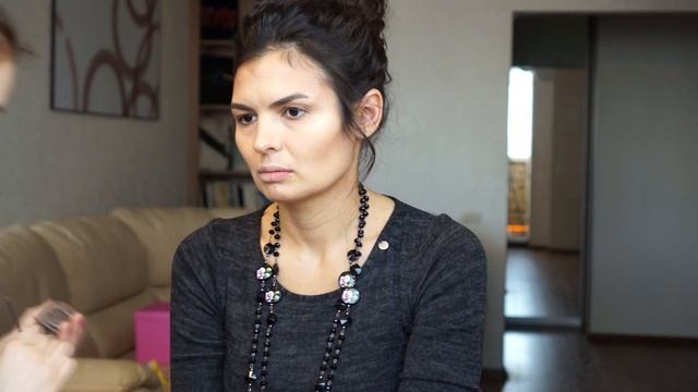 Нюдовый макияж и легкий пучок для Эльзы | визажист-стилист Ротова Татьяна смотреть онлайн