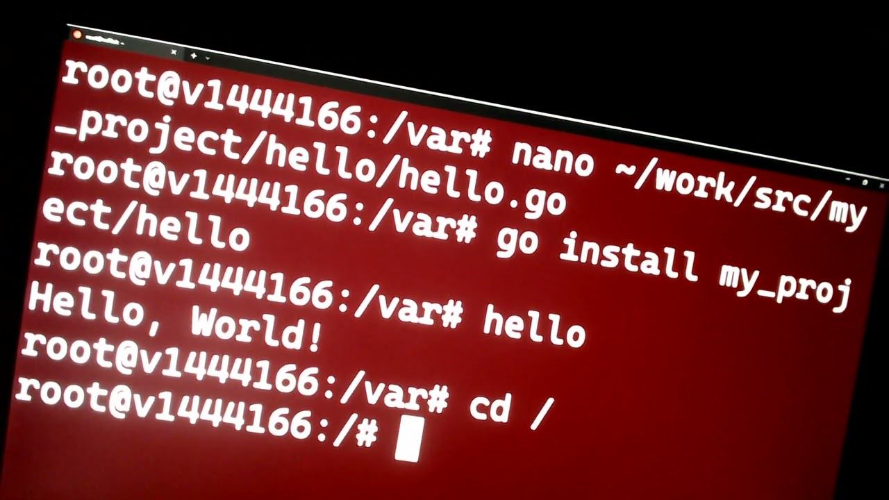 Go HELLO WORLD смотреть онлайн