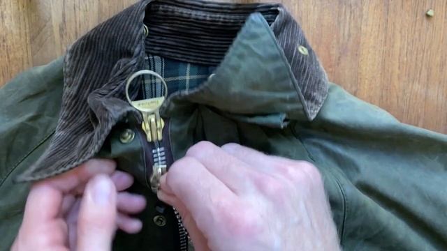 How to fix your Barbour jacket zipper when it's stuck. смотреть онлайн