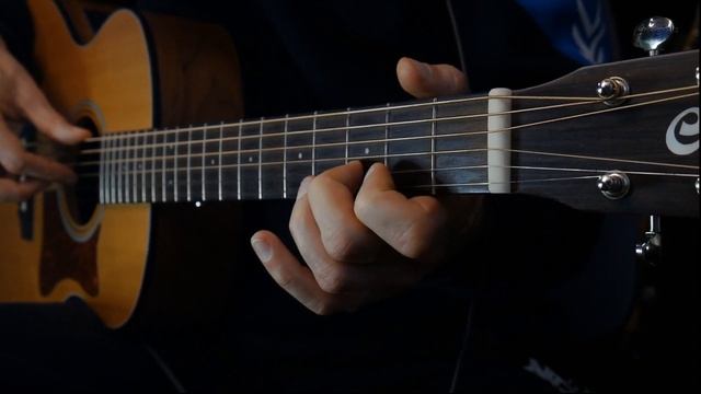 Красивая, мелодичная песня про осень «Осенний лист» #кавер #маршал #быков смотреть онлайн