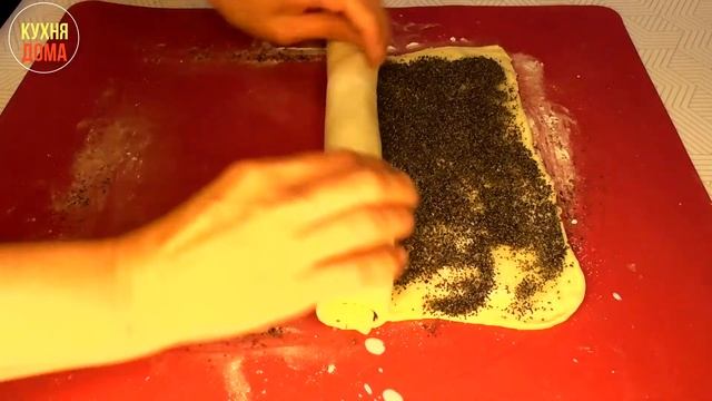 Сосиска в тесте к чаю из готового слоёного дрожжевого теста! Sausage in dough for tea from dough!