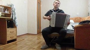 Любэ ''Конь'' на гармошке