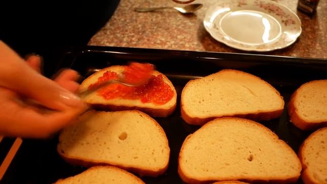 Новогодняя закуска / Горячие бутерброды / Рецепт / 2021 смотреть онлайн