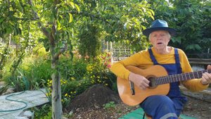 "Грузинская песня" ("Виноградную косточку в тёплую землю зарою..."). Песня Булата Окуджавы