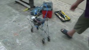 Коляска работающая на сжатом воздухе с КПД 90%