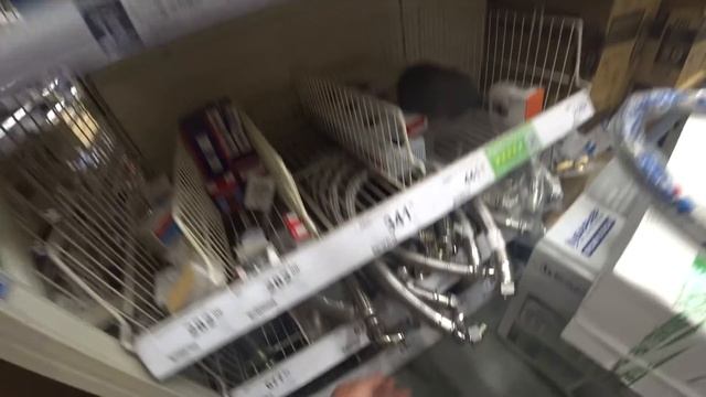 УВИДЕЛИ ЧТО Я ПОСТРОИЛ И ОБАЛДЕЛИ / КУПИЛИ НЕЗАМЕНИМУЮ ТЕХНИКУ В ДЕРЕВНЮ / ИЗ ГОРОДА В ДЕРЕВНЮ смотреть онлайн