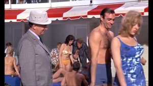 Goldfinger • Theme Song • Shirley Bassey