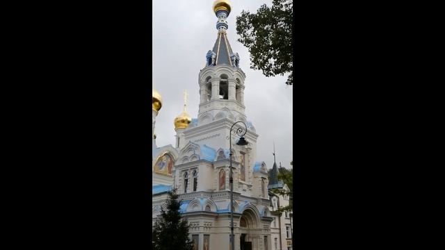 Кусочек поездки в Карловы Вары (электричка, храм, виллы) смотреть онлайн