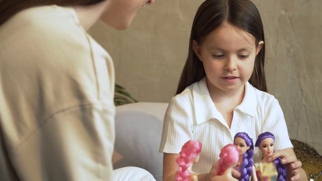 Серия кукол-моделей с цветными волосами. Fashion Collection смотреть онлайн