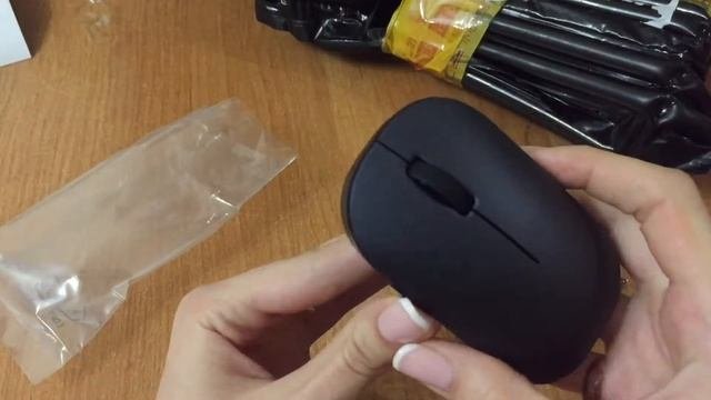 Xiaomi Mi Portable Mouse 2 - лазерная мышка, распаковка, обзор