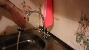 Кухонный смеситель с гибким изливом