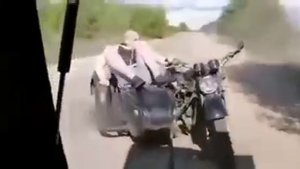 На мотоцикле в кусты, прикол года,смех,