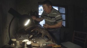 Мастер-класс костореза Юрия Ханькана \\ Резьба по рогу лося