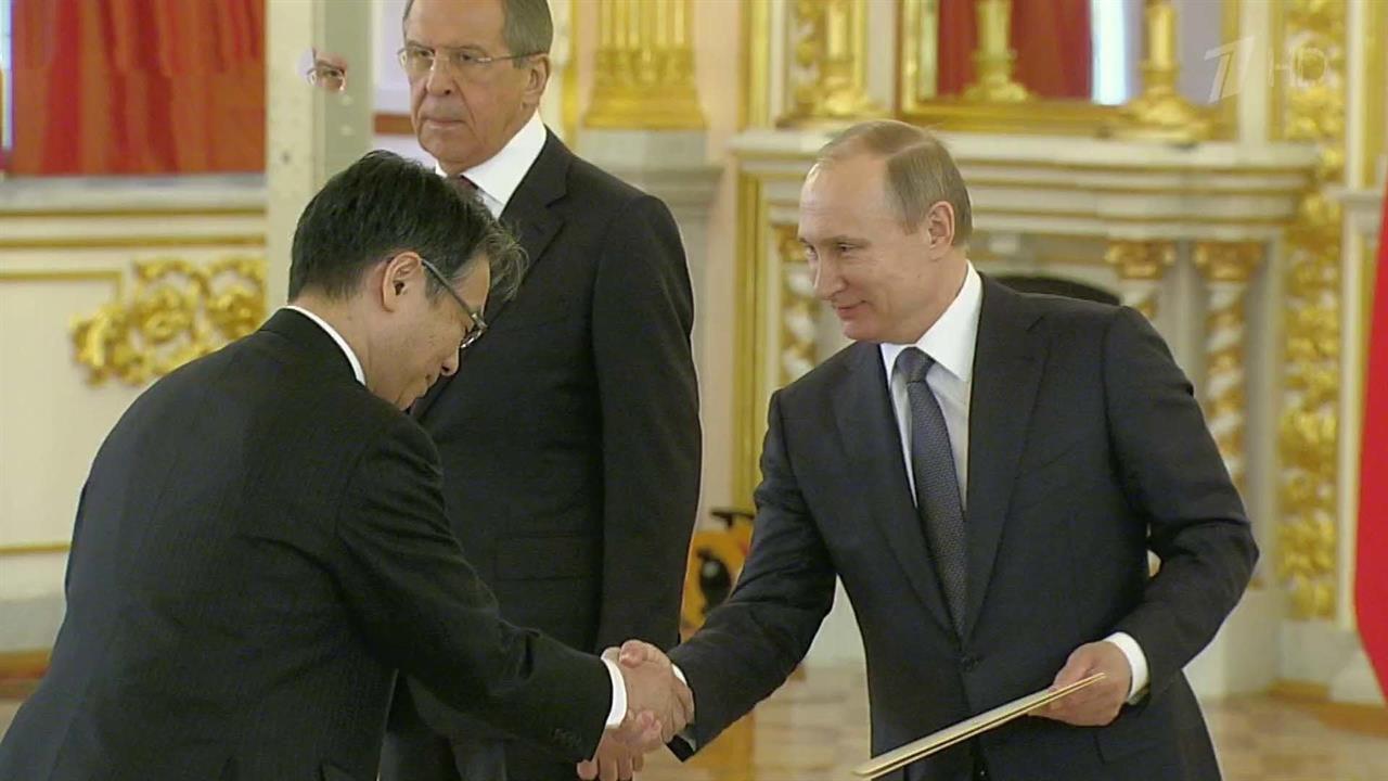 Президент РФ принял верительные грамоты у 16 послов иностранных государств
