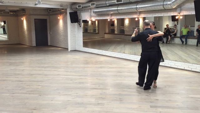 tangomagia.ru / смена системы пропуская шаг, кольгада из креста - уроки танго смотреть онлайн