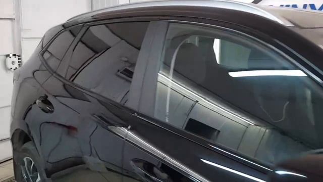Оклеили Haval jillion хромированную окантовку окон в черный глянец