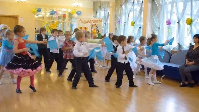 Праздник 8 марта у первоклашек - 2014. Часть - 11 смотреть онлайн