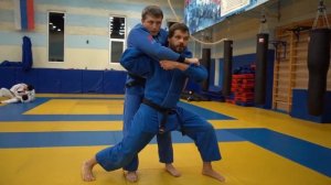 Передняя подножка с классическим захватом. Дзюдо.