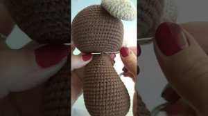 Красивый шов. Вязаные игрушки, пришиваем голову к туловищу.