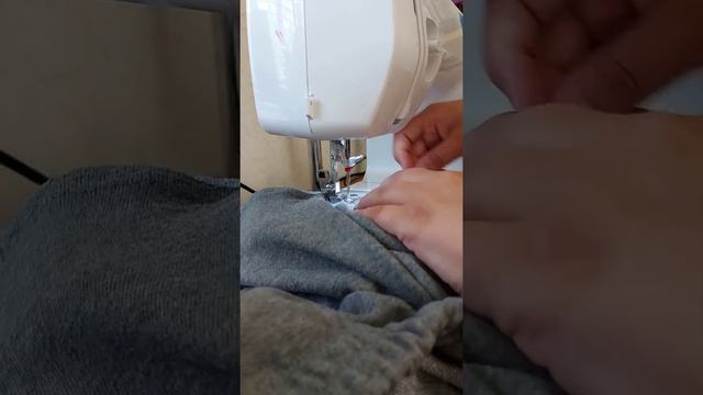 обработка низа брюк/шорт двойной иглой