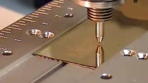 Гравировка алмазной фрезой на латуни: Станок IS400