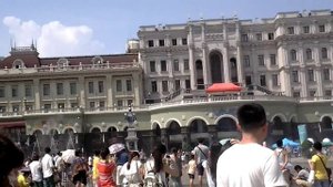 Харбин, музыкальные фонтаны у Софийского собора. Harbin, China.