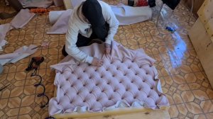 Изголовье кровати в каретной стяжке своими руками. Делаем кровать своими руками. Кровать DIY