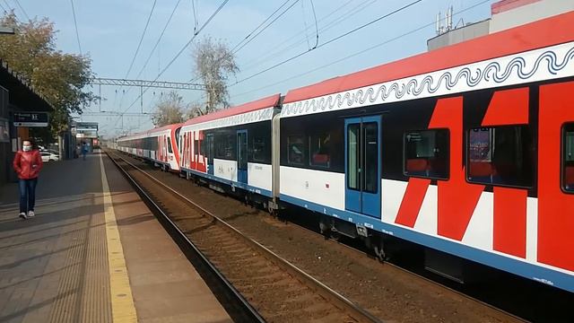 ЭГ2ТВ-027 и ЭГ2ТВ-035 Иволга 2.0 ЦППК Перекраска МЦД На станции Лианозово смотреть онлайн