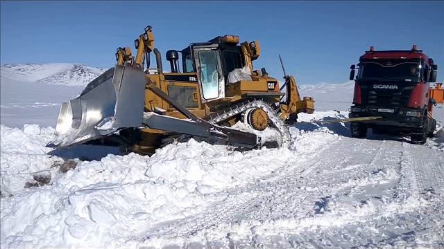 зимник дорога смерти на севере (под песню гр.Бумер-не плачь )