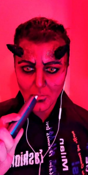 Я твоя мышка! Я тебя съем!