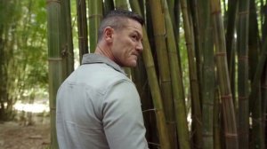 "Девять совсем незнакомых людей" обзор сериала