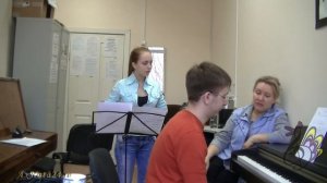 Урок вокала.Вокальная позиция, голосоведение What Are You Doing for the Res ч.5-я (2)