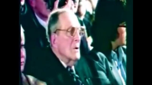 Natalia Theremin Наталья Термен играет на терменвоксе. смотреть онлайн