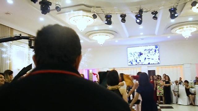 Թաշկինակներով պար (Հայկական հարսանիք) смотреть онлайн