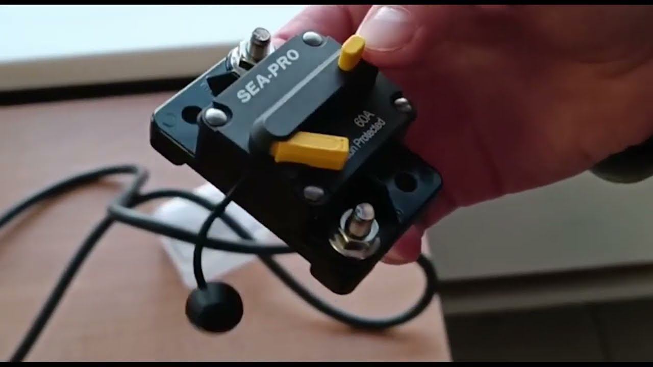 Водозащищенный автоматический предохранитель SEA PRO 60А смотреть онлайн
