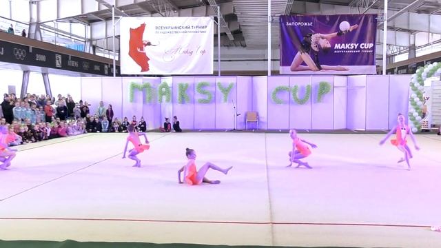 Показательное выступление Рокнрольный серпантин смотреть онлайн