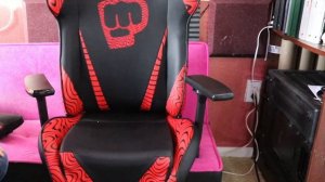 UNBOXING: PewDiePie Signature Clutch Chairz (👏 Chair 👏 Review)