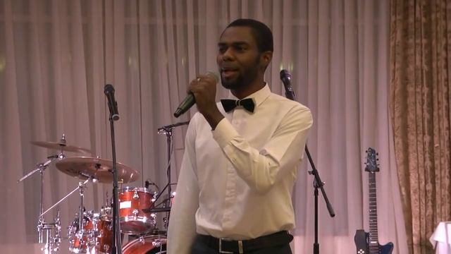 Домбрист, певец афроамериканец Мусабек - Алматы, Казахстан смотреть онлайн