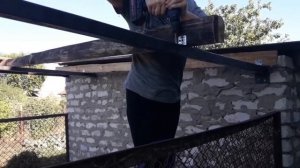 Женщина строит сарай #женщина строит