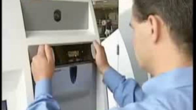 Вживлённые микрочипы тотальный контроль.