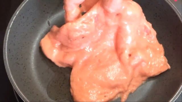 Как приготовить ФИЛЕ ИНДЕЙКИ В ТОМАТНОМ КЛЯРЕ. How to cook TURKEY FILLET IN TOMATO BATTERED. смотреть онлайн