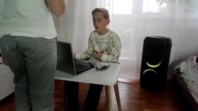 типы людей в компьютерном клубе          *я разбил компьютер?*