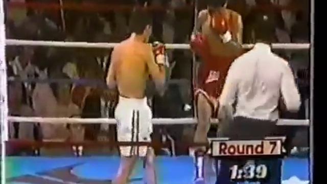 Julio Cesar Chavez vs Jose Luis Ramirez