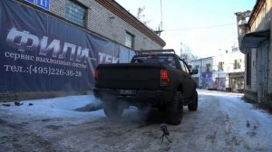Очень злой выхлоп на Dodge Ram