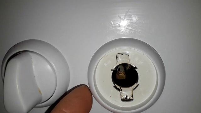 Как снять и поставить ручки на газовой плите