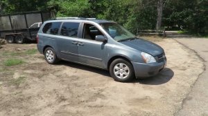 Lot 3 - 2009 Kia Sedona Mini Van