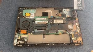 How to Replace Lenovo ThinkPad T460s Battery | Disassembly