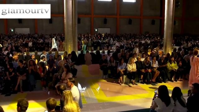 GLAMOURTV The Jet Black Sofia Steinberg смотреть онлайн