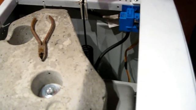 Как почистить стиральную машину от запаха и грязи смотреть онлайн