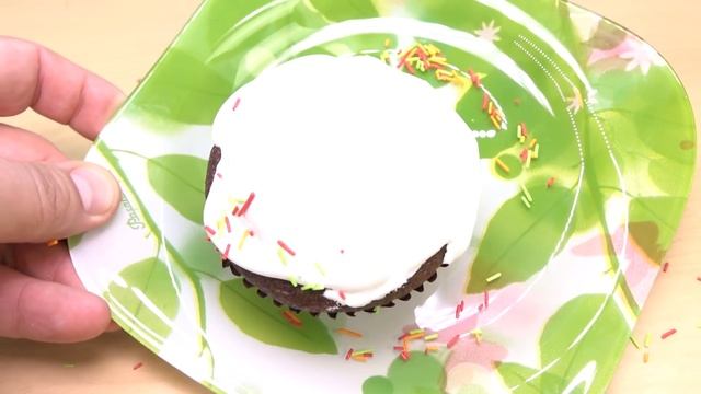 ЯИЧНЫЙ КОТО ТИГР И ЖЕЛЕЙНЫЙ МЕДВЕДЬ ВАЛЕРА смотреть онлайн